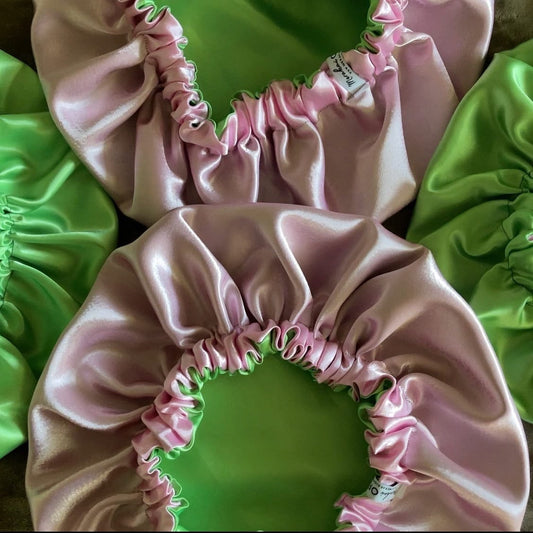 The Pretty Girl Reversible Satin Bonnet